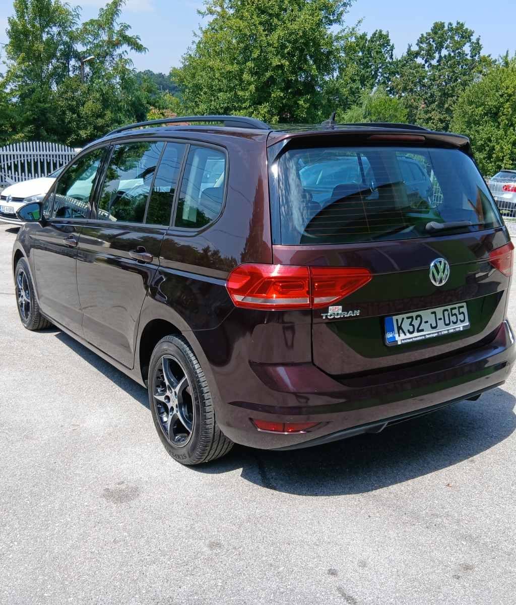 Volkswagen Touran 2018 — fotografija 4